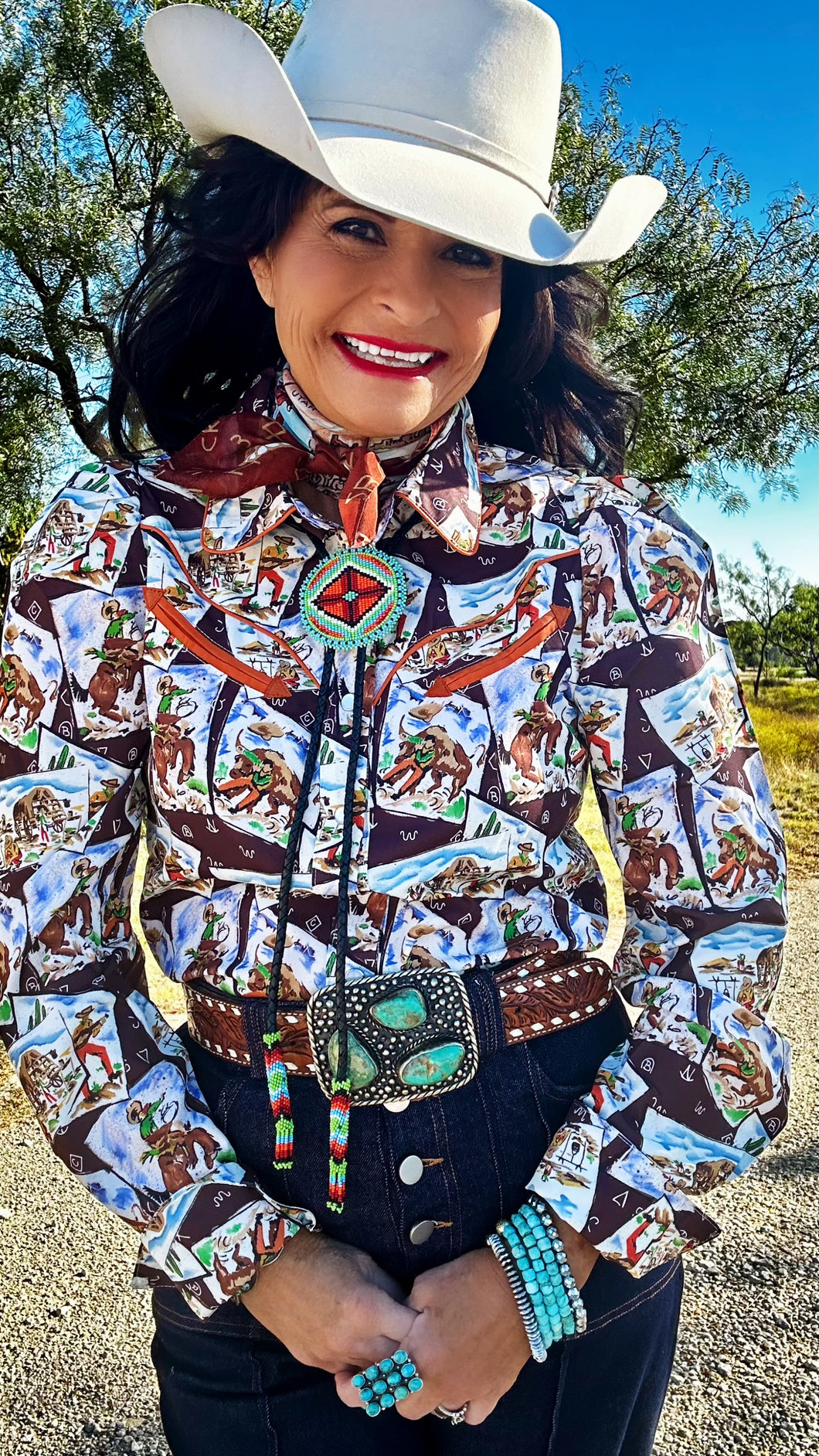 Howdy Hanny Cowboys Stamp Puff Sleeve Pearl Snap Blouse