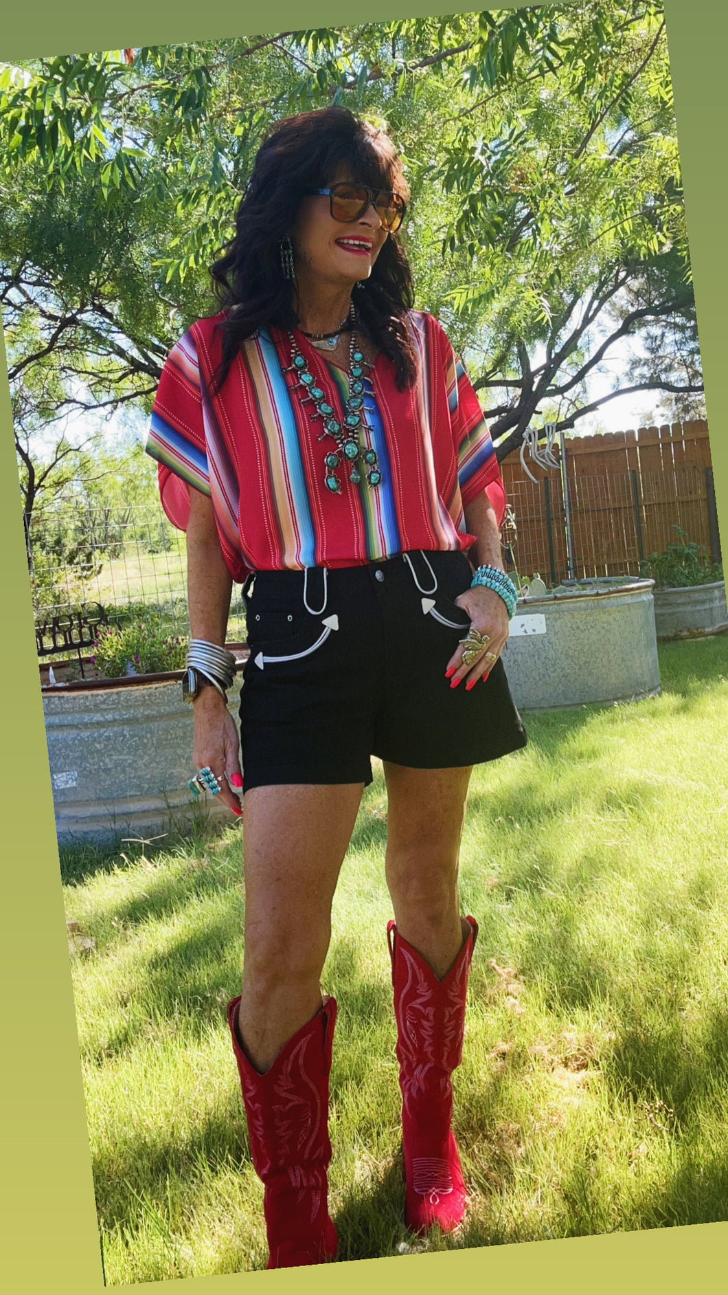 Howdy Hanny Arrow Trim Shorts