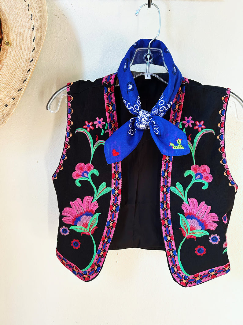 Flora Embroidered Vest -Black